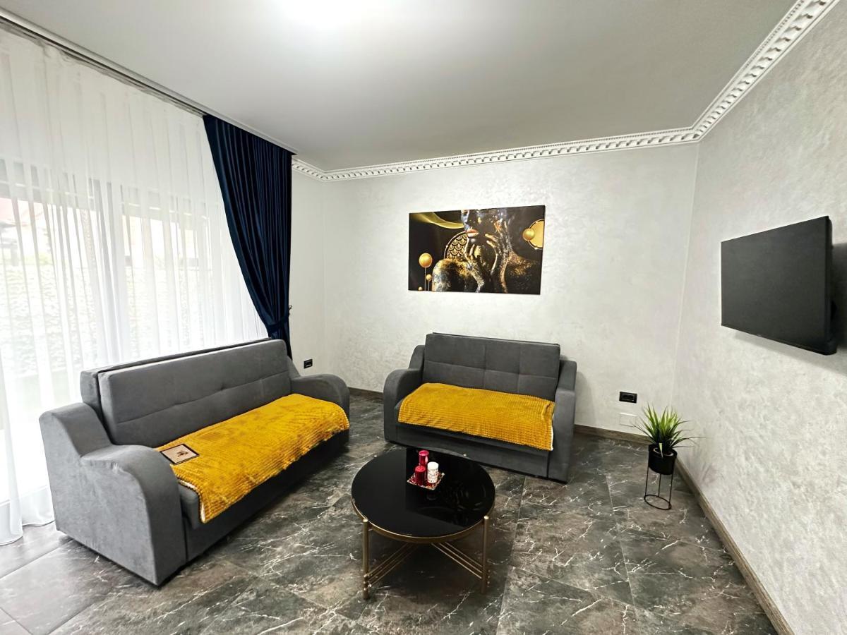 Casa Anastasia Villa Oradea Buitenkant foto
