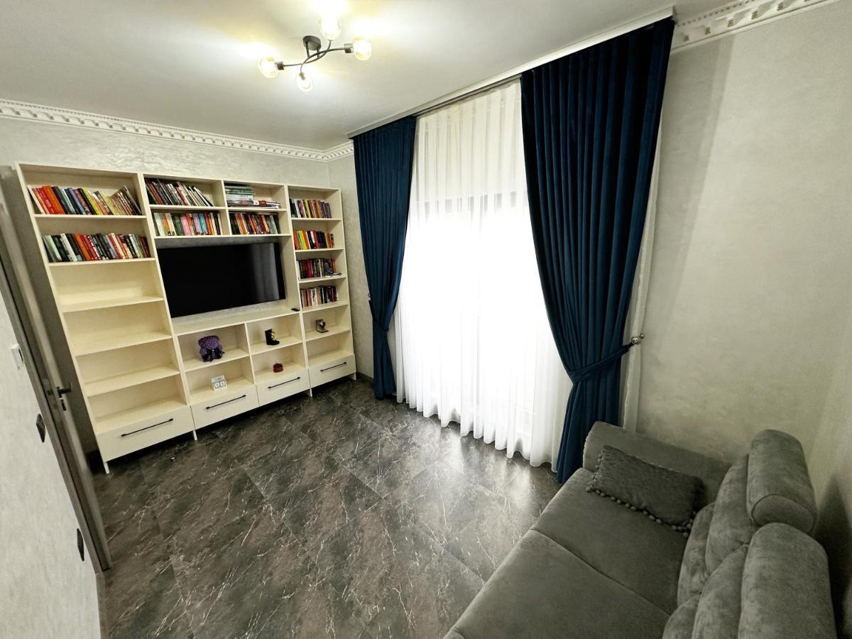 Casa Anastasia Villa Oradea Buitenkant foto